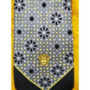 GIANNI VERSACE VINTAGE SILK TIE ~ BLACK YELLOW & GOLD MEDUSA HEAD ~ 58"